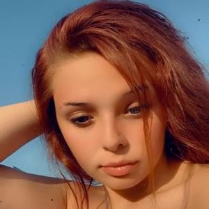 Meet your Posher, Leanna